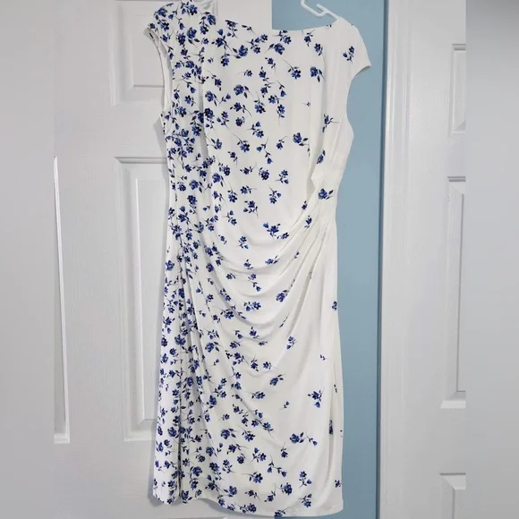 CHAPS Floral Ruched Cocktail Dress L
